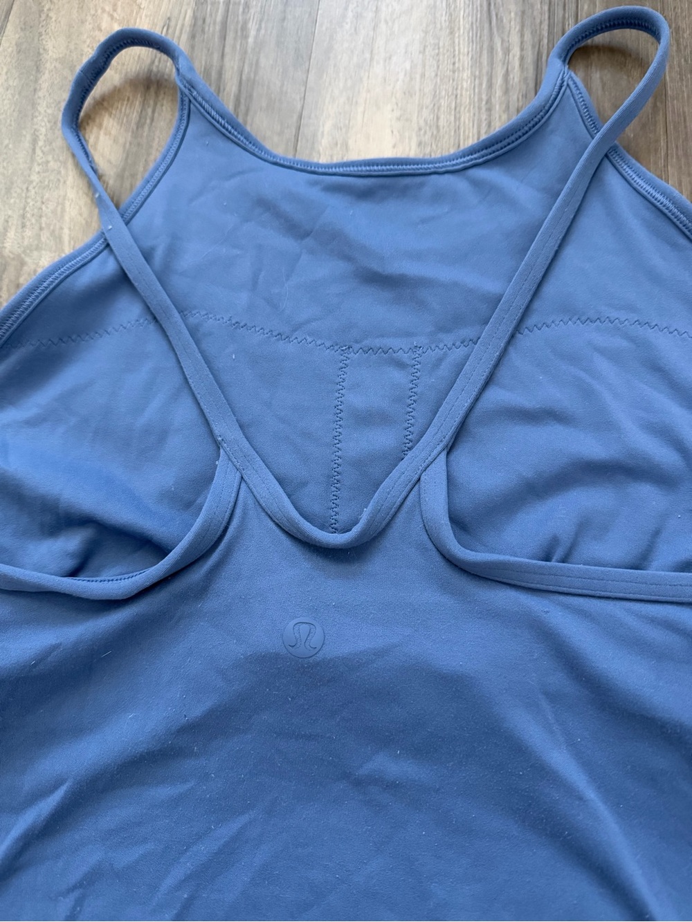Lululemon Lightweight High-Neck Yoga Tank Top Size 10. Water drop - Picture 3 of 5
